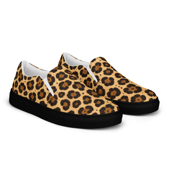 Women’s slip-on canvas shoes